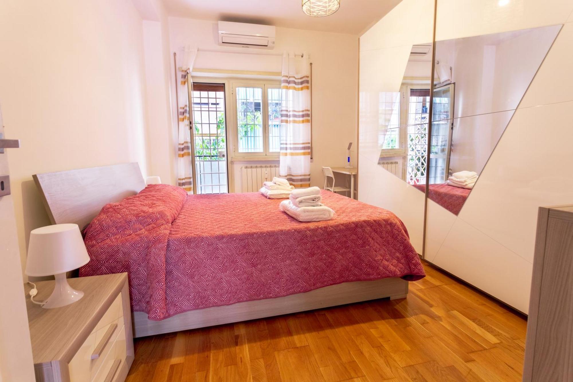 "Marconi Apt With Terrace" 30 Min From Colosseo Exteriör bild